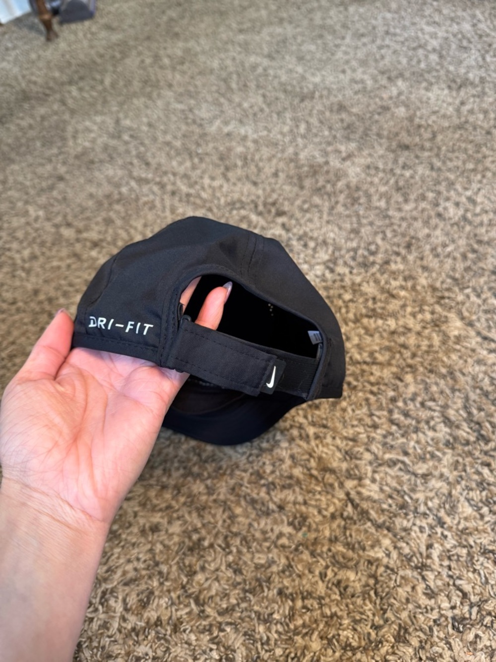 Nike Black Cap with White Swoosh - Picture 2 of 2